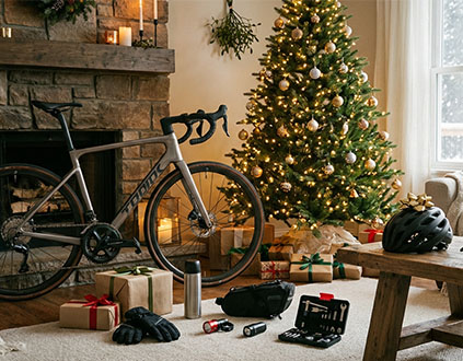 Oryginalny prezent dla rowerzysty pod choinkę? Rowerowe pomysły na prezent.